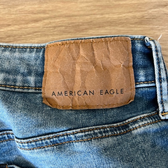American Eagle 🦅 Move-Free Athletic Skinny Jeans - Picture 3 of 5
